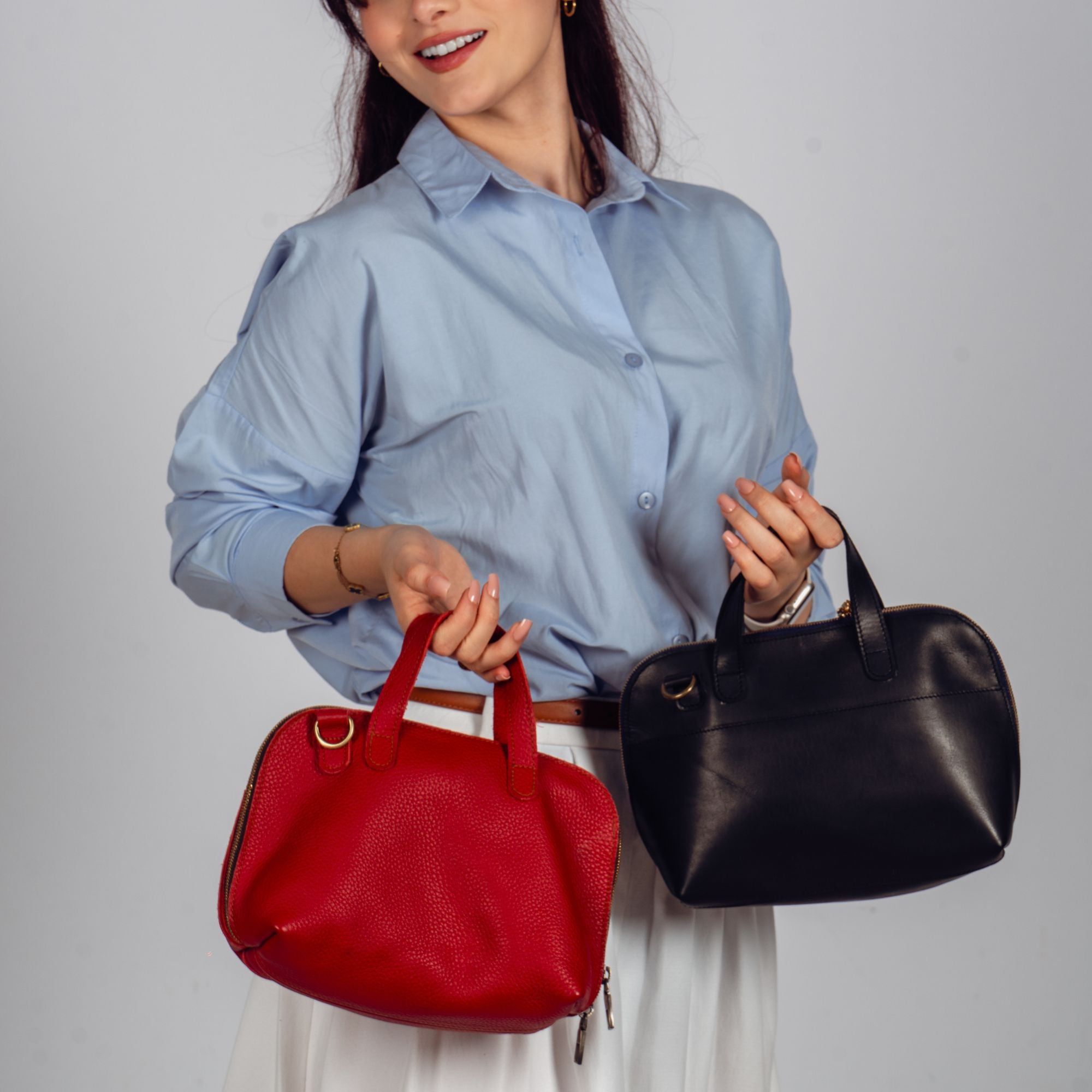Minimalist Leather Elegance: The Perfect Companion