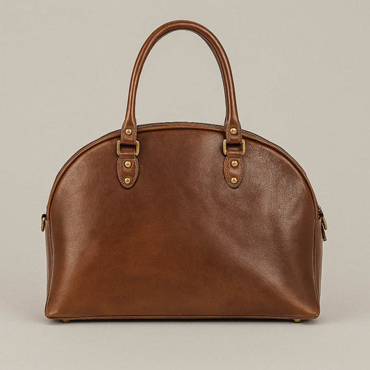 Women's Chic Leather Duffel: Ideal for Weekends
